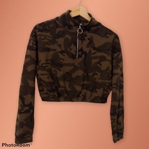 G by Guess Camoflauge Crop Top S